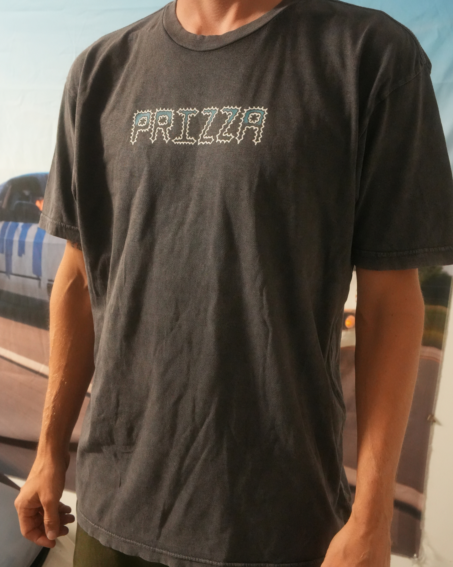 We are all connected - DISTRESSED Tee