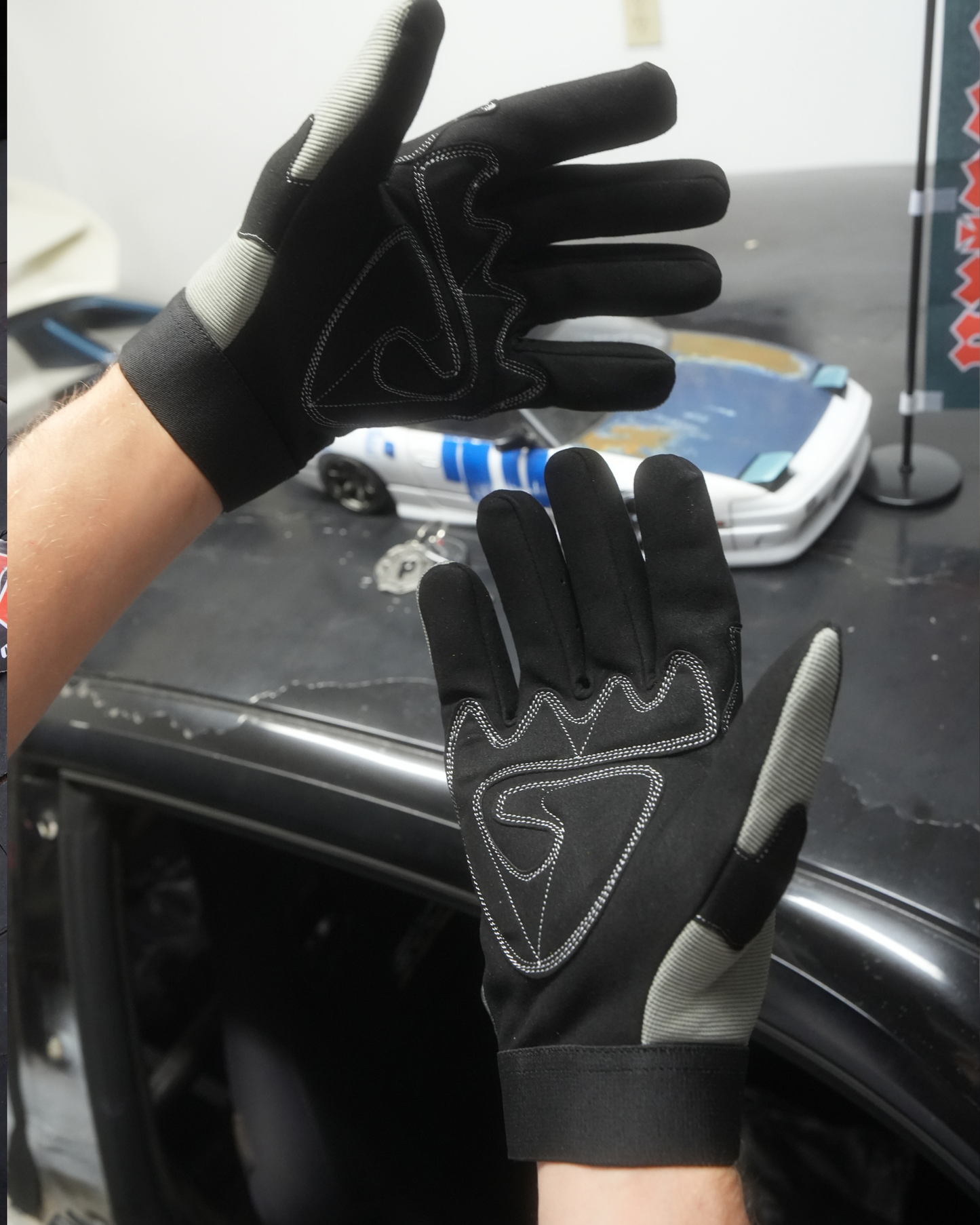 Build Thrash Inspire - Gloves