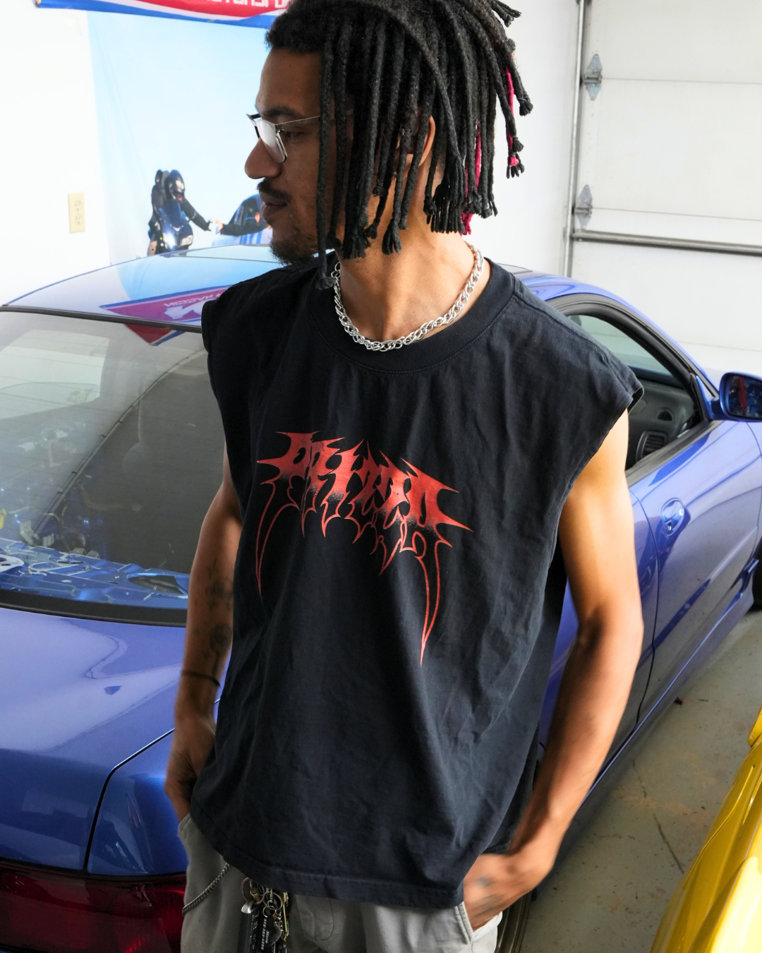 Webbed Skull Cutoff Tee