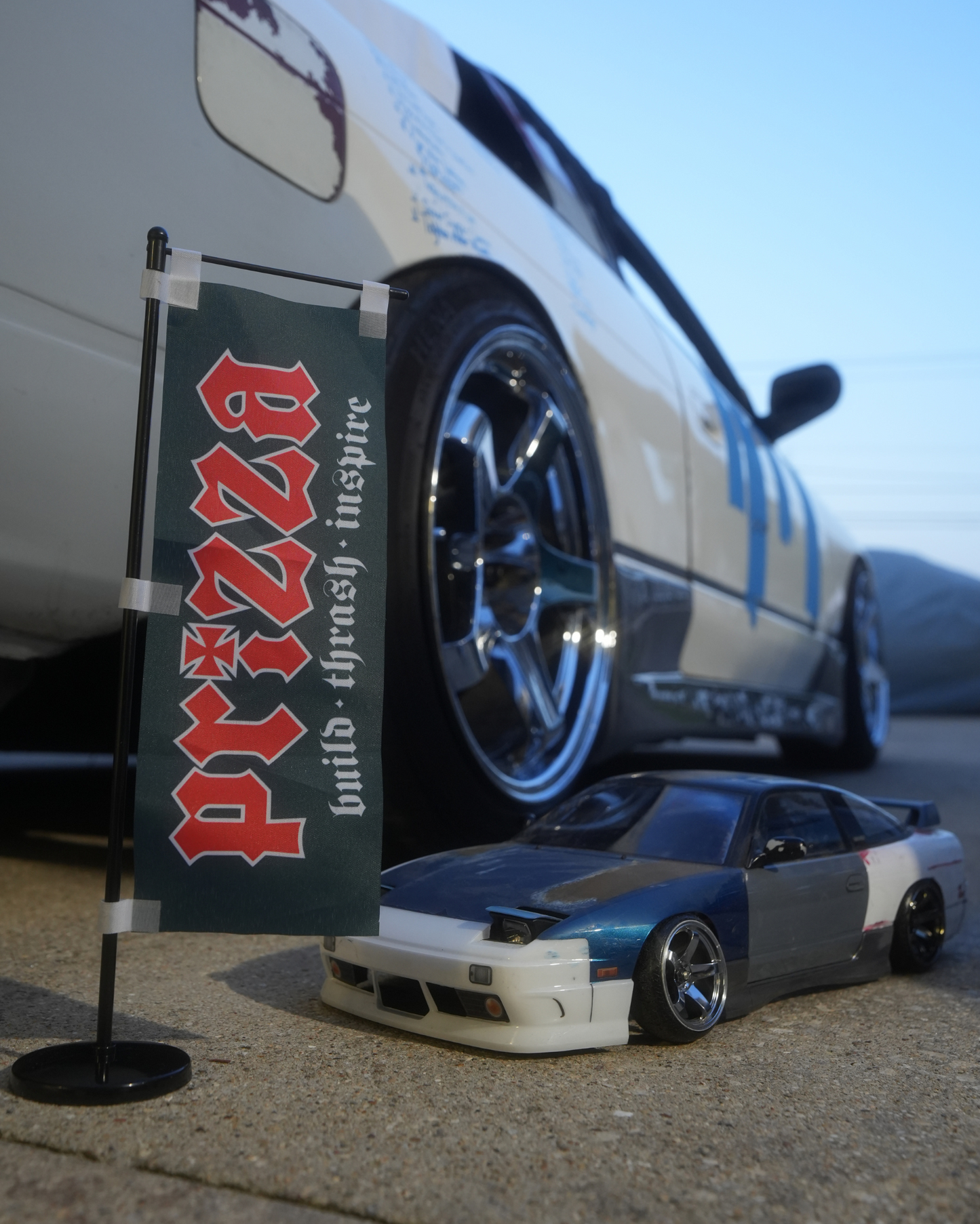 1/10 Scale RC Flag